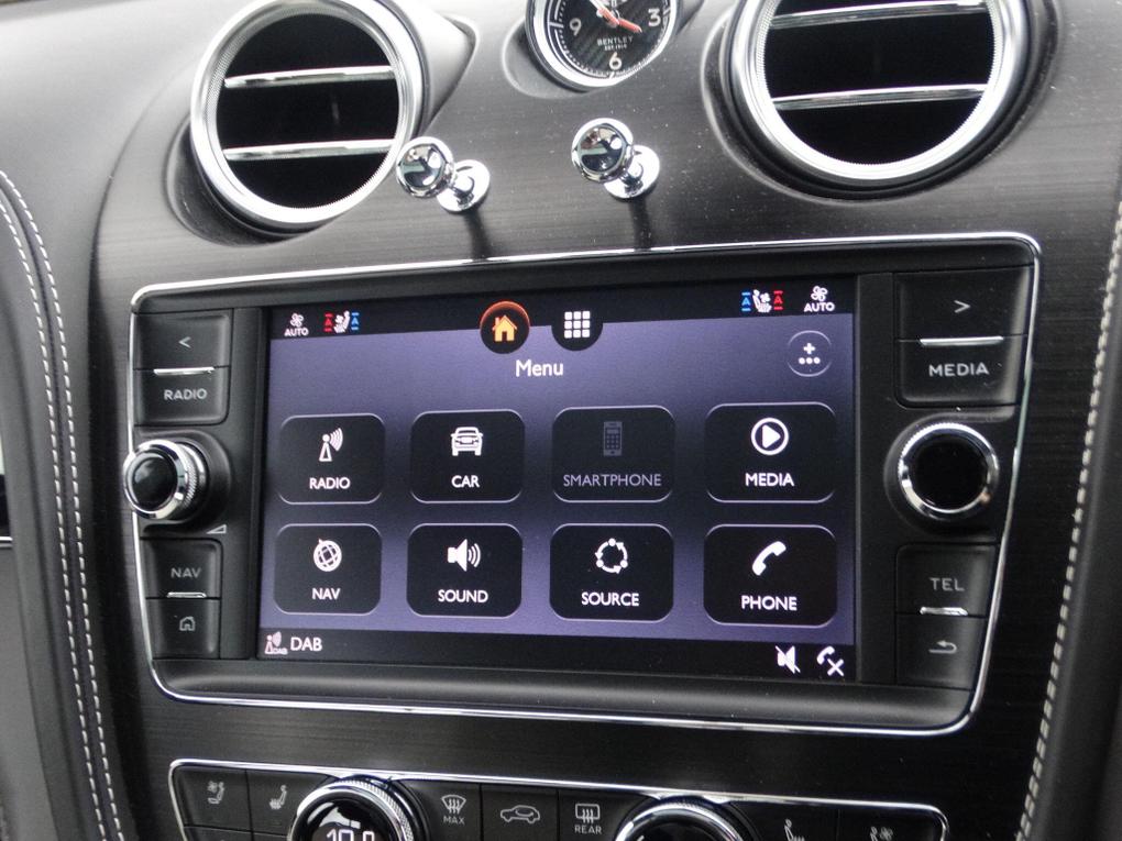 Used Bentley Bentayga LJ19YZS 26