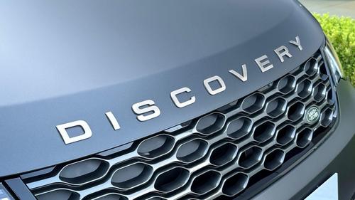 Land Rover Discovery Photo at-e9144d7792bc42e292240eb8a31e19c7.jpg