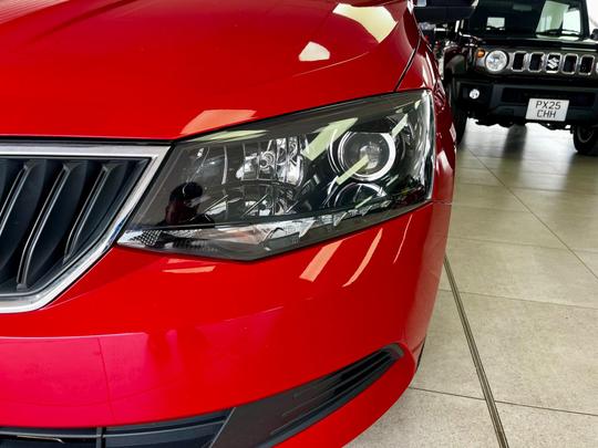 Skoda Fabia Photo at-e93f3ea02a3d41438a0531bd1e1db0a7.jpg