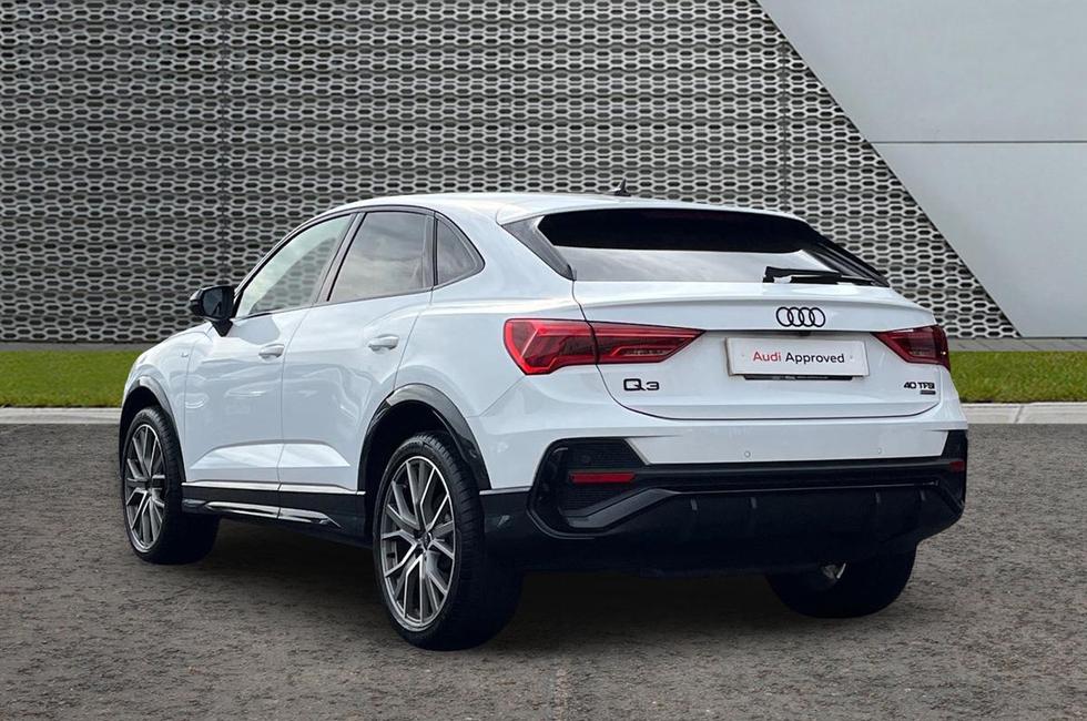 Audi Q3 Photo at-e97aa04589b4498386dbfdfe67806e79.jpg