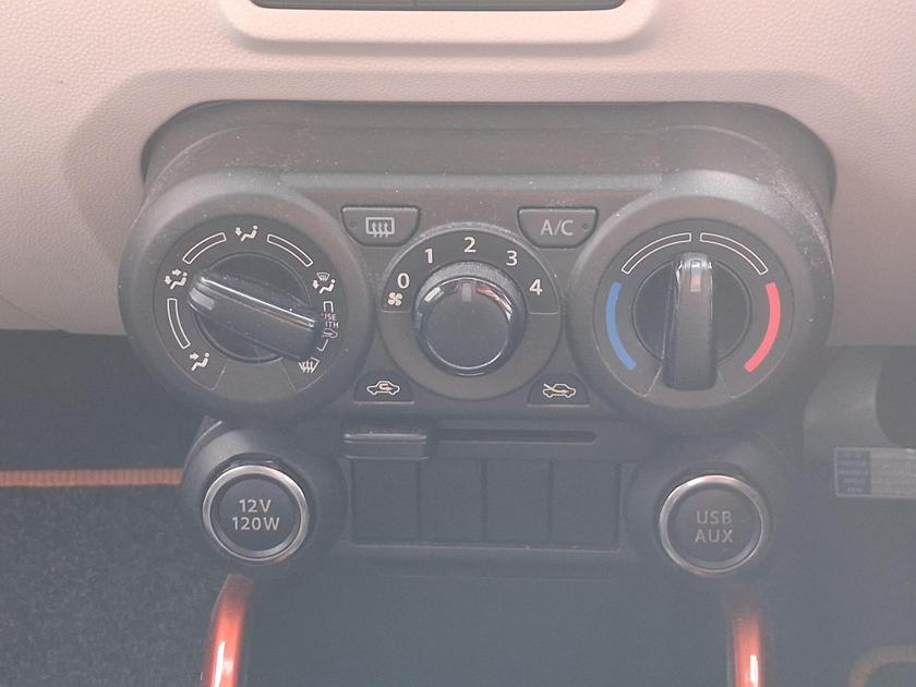 Suzuki Ignis Photo at-e9aaa126cc584637bae543a47a01f2d6.jpg