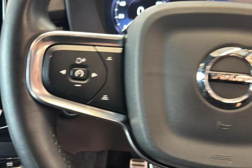 Volvo XC40 Photo at-e9b1dfa0518444019fdb0b5834ed6661.jpg