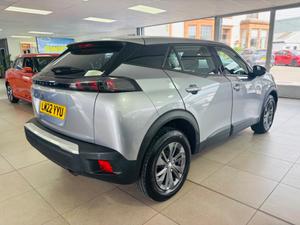 Peugeot 2008 Photo 4