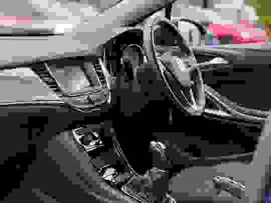 Vauxhall Astra Photo at-e9c5fe321cde46ea9f10fdf55b3a300e.jpg