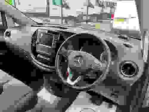 Mercedes-Benz eVito Photo at-e9c77ea57ced4ffead46bbb4856f379a.jpg