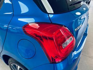 Suzuki Swift Photo 16