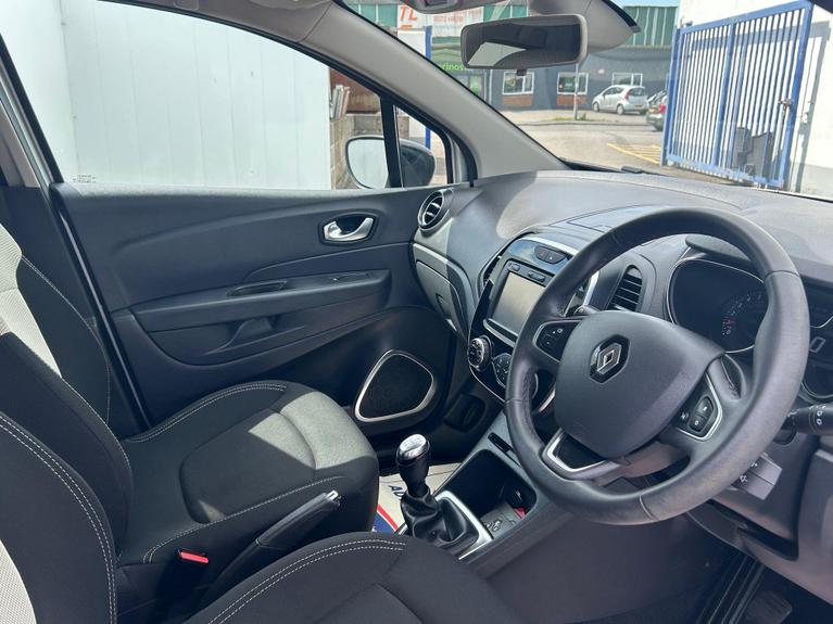 Used Renault Captur WN68UBL 9