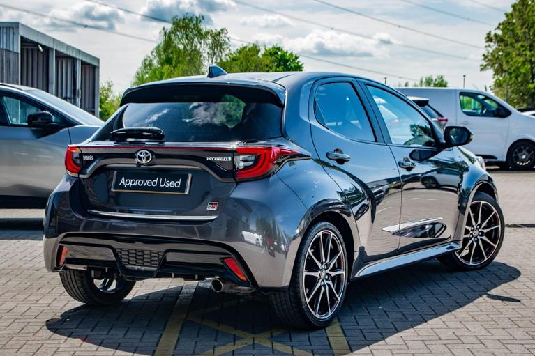 Used Toyota Yaris WR72MVK 2