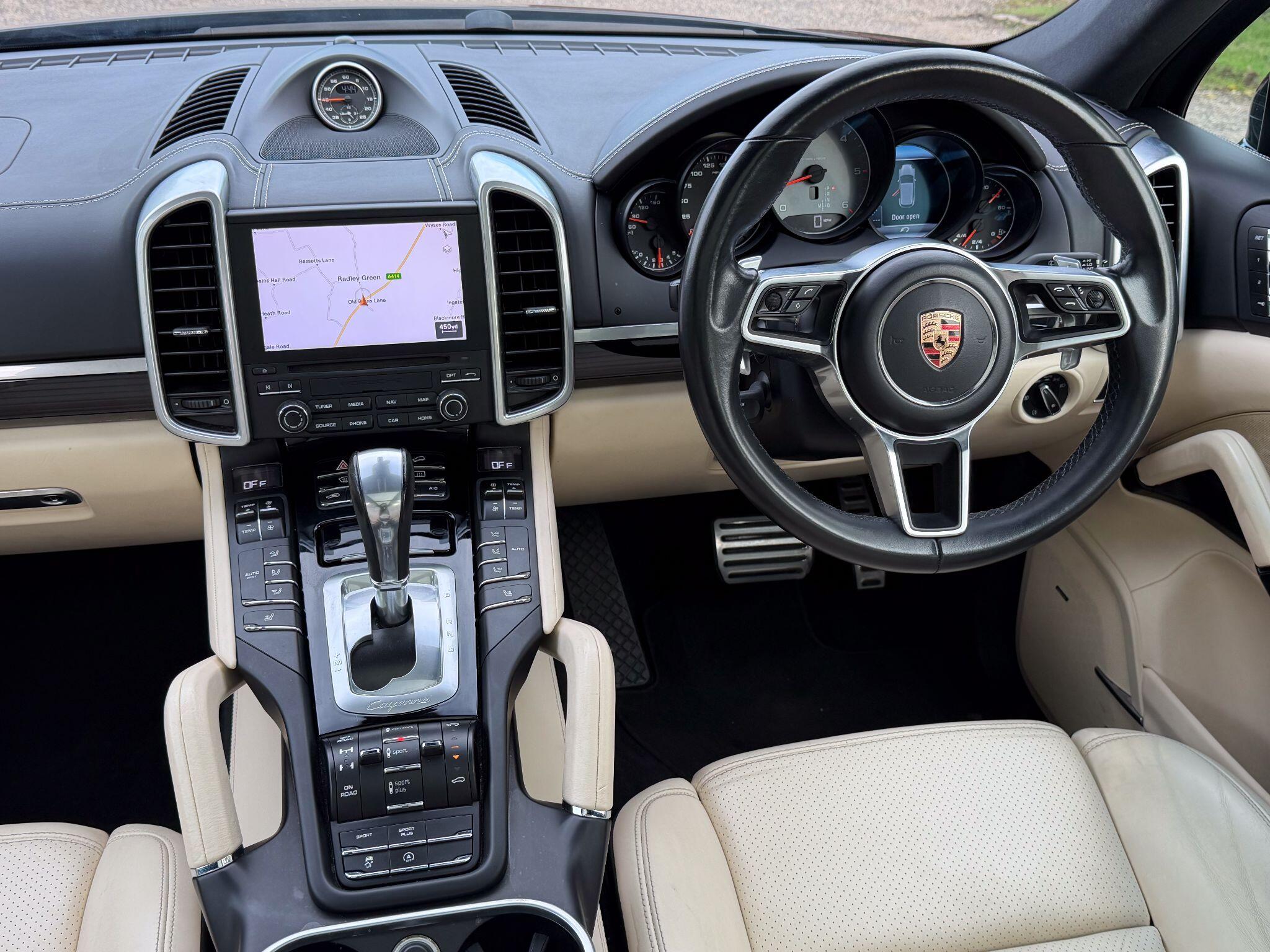 Porsche Cayenne 4.2 TD V8 S TiptronicS 4WD Euro 6 (s/s) 5dr — photo 8