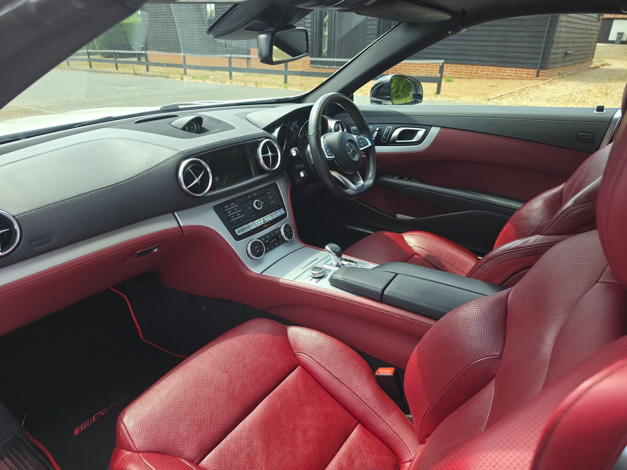 Mercedes-Benz SL 3.0 SL400 V6 AMG Line (Premium) Convertible 2dr Petrol G-Tronic+ Euro 6 (s/s) (367 ps) — photo 11