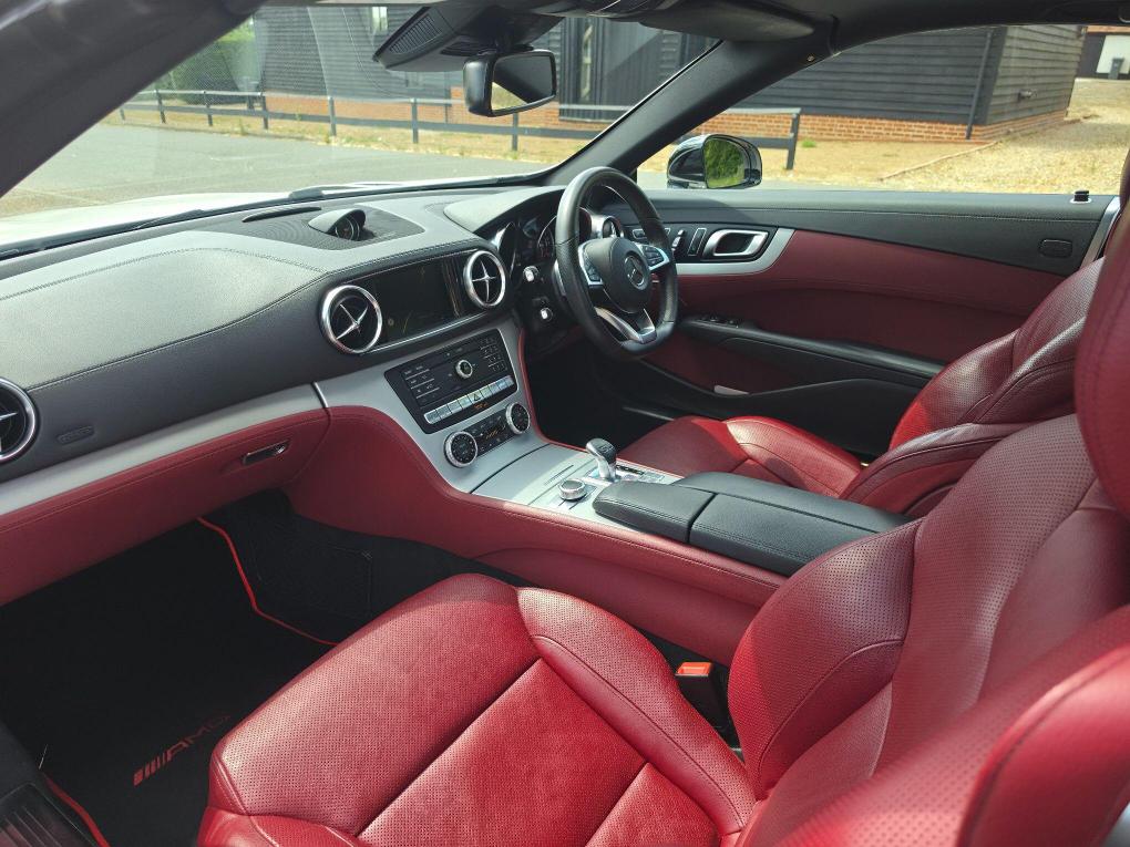 Used Mercedes-Benz SL YG19PAF 11
