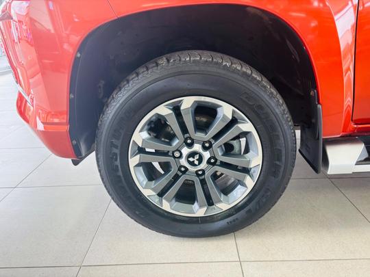 Mitsubishi L200 Photo at-eb6a933765c149e287c72f3e6a50c608.jpg