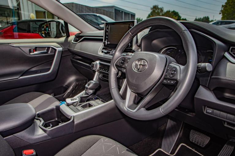 Used Toyota RAV4 LF72UHD 12