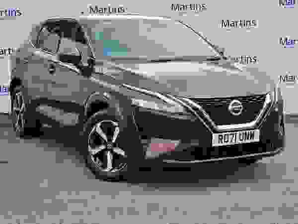 Used 2021 Nissan Qashqai 1.3 DIG-T MHEV N-Connecta Euro 6 (s/s) 5dr Red at Martins Group