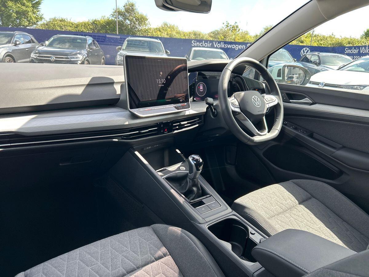 Volkswagen Golf Photo at-ebd9b99625164f9090d580f6edd78ac7.jpg