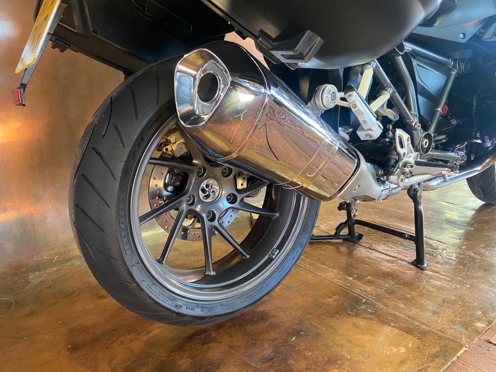 BMW R 1200 R Photo at-ebdbe41c9a344cce9e9c7aaecbaa216c.jpg