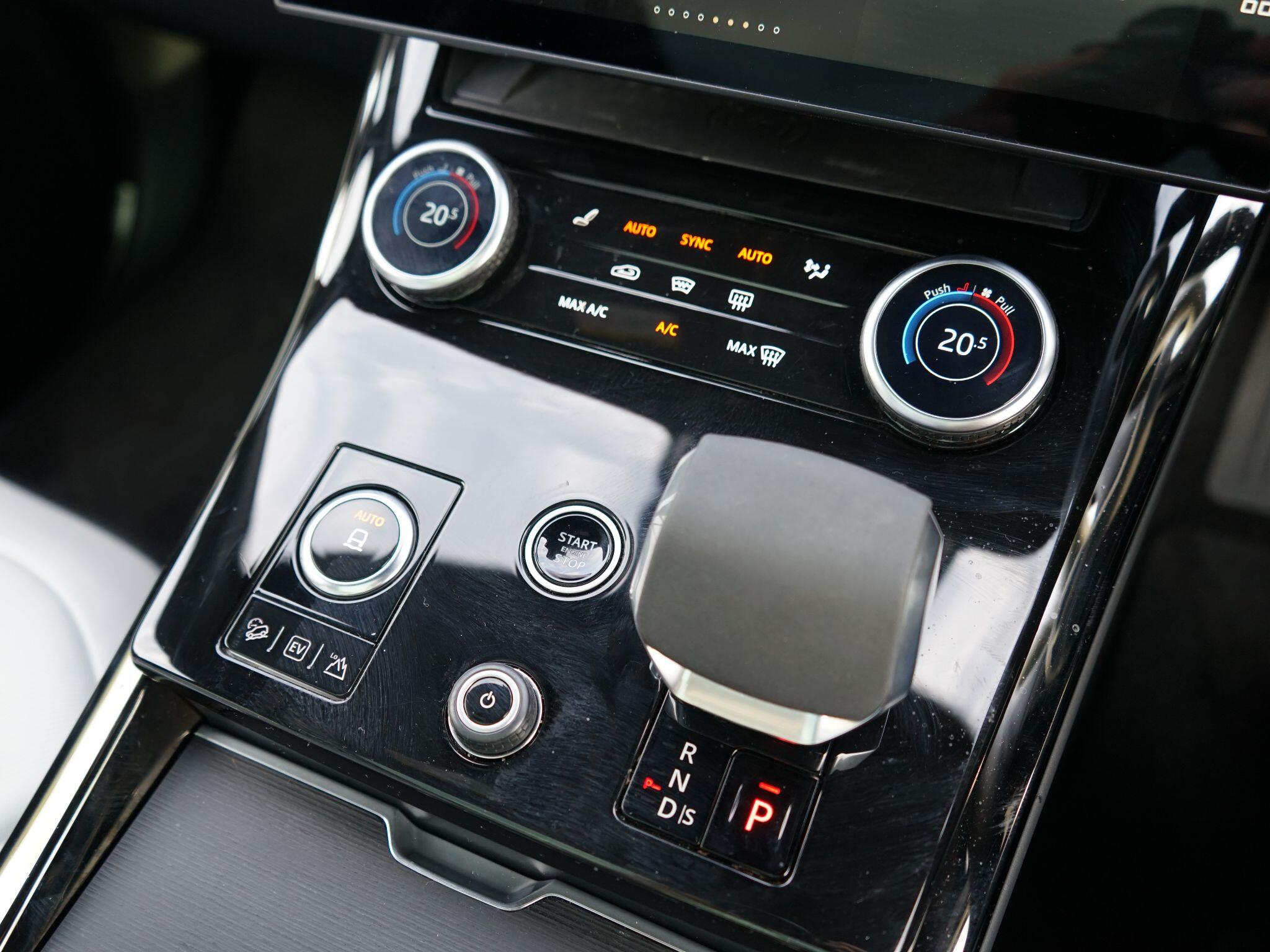 Land Rover Range Rover Sport 3.0 P440e 38.2kWh Autobiography Auto 4WD Euro 6 (s/s) 5dr — photo 43