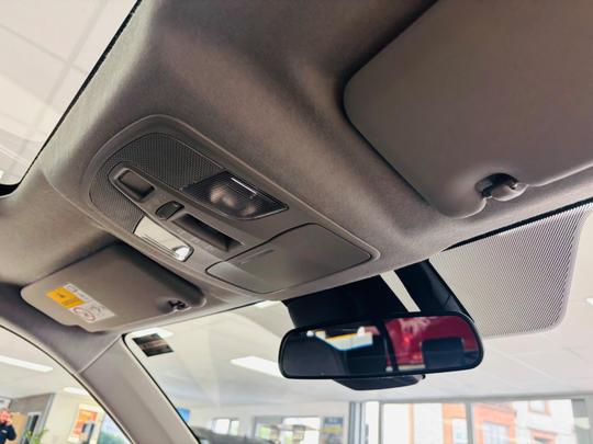 Suzuki Vitara Photo at-ebdd43be5f6c44a28601cc7d52984823.jpg