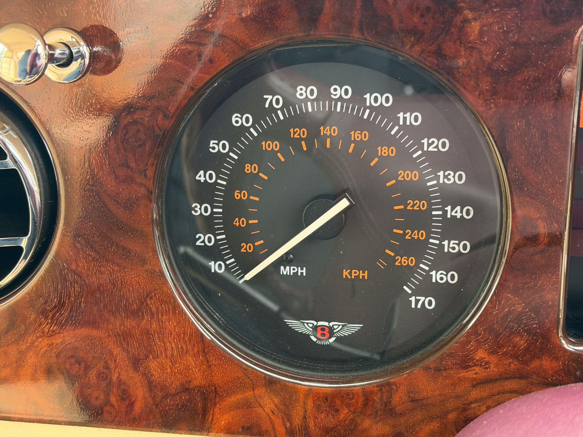 Bentley Azure 6.8 Convertible 2dr Petrol Automatic (422 g/km 385 bhp) — photo 24