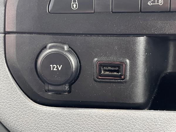 Used Peugeot Expert KV72XRT 38