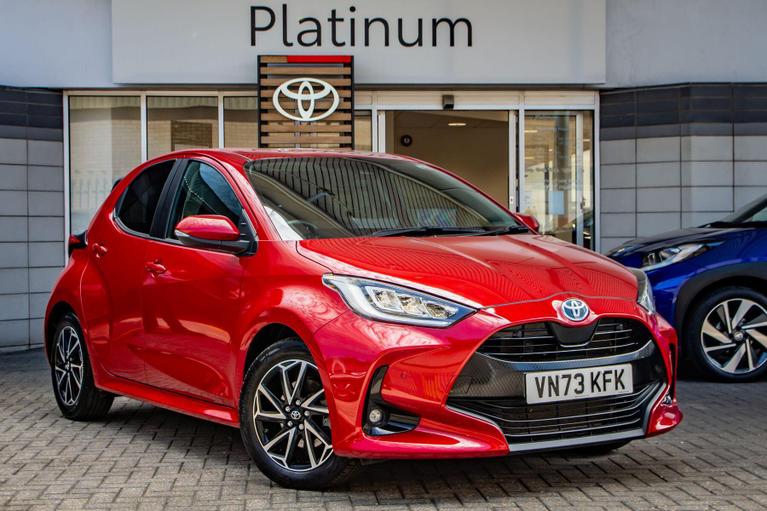 Used Toyota Yaris VN73KFK 1