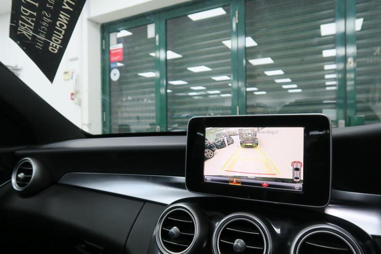 Used Mercedes-Benz C Class YM67LMX 16