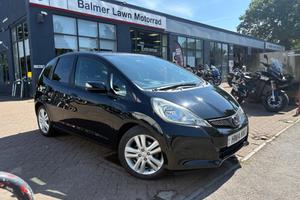 Used 2014 Honda Jazz 1.4 i-VTEC ES Plus CVT Euro 5 5dr Black at Balmer Lawn Group