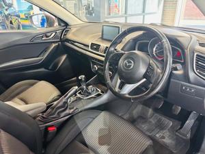 Mazda Mazda3 Photo 28