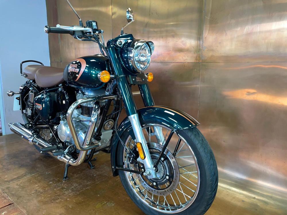 Royal Enfield Classic 350 Photo at-ec5e88e5a59743a49ebc06fc286abd01.jpg