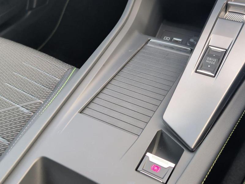 Used Peugeot 308 SW 202601058928729 49