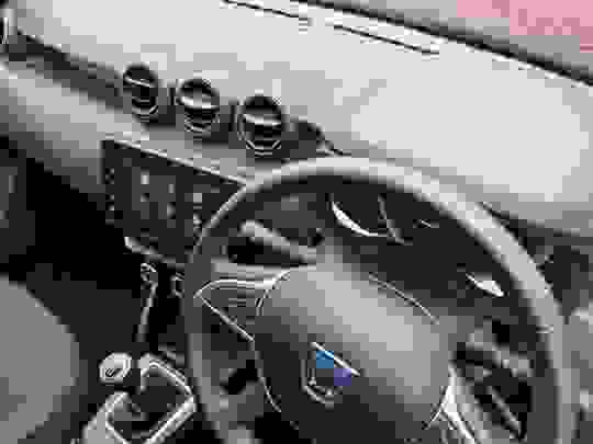 Dacia Duster Photo at-ec83f15519014cfe942e3919fb9416db.jpg