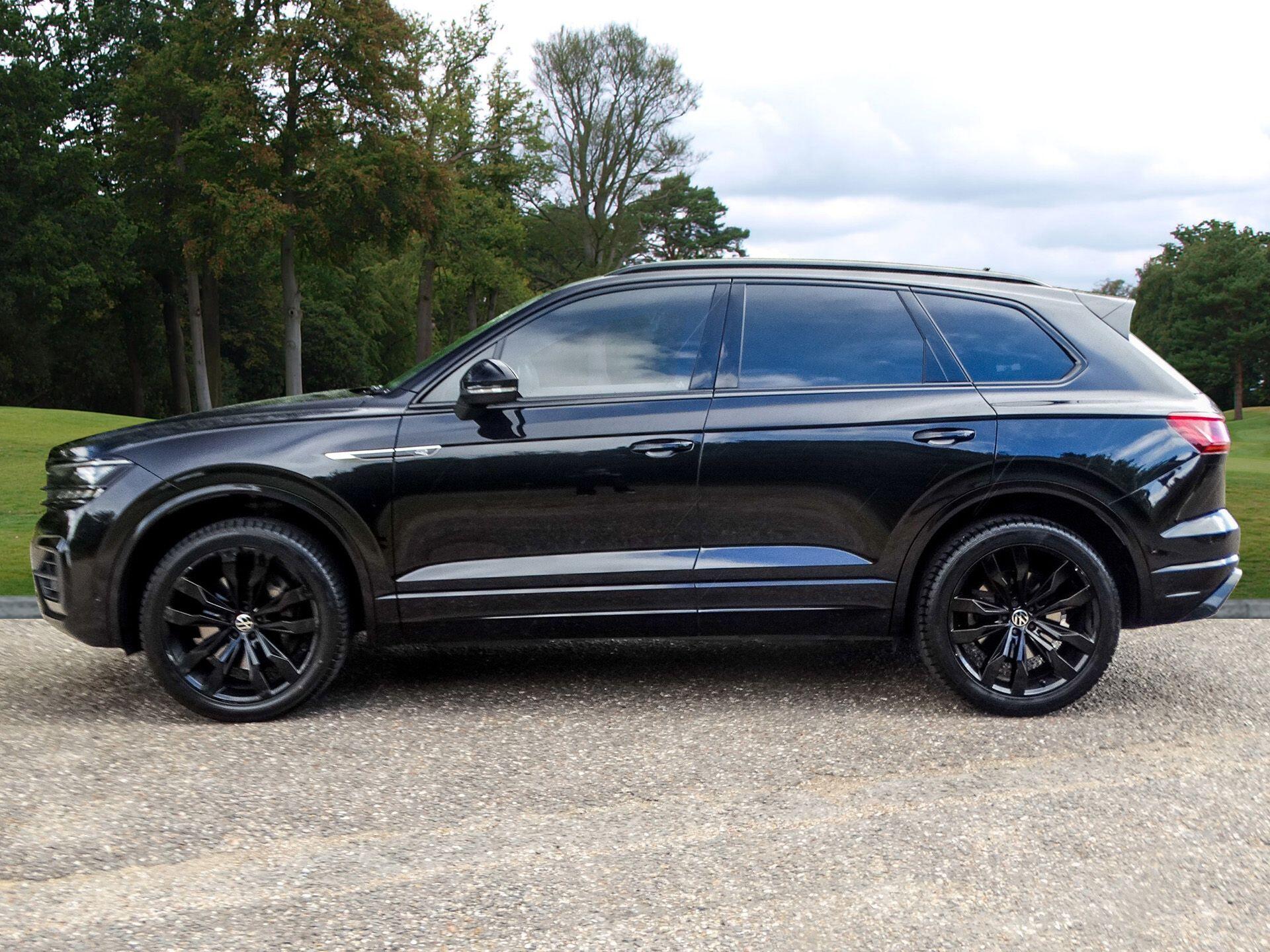 Volkswagen Touareg 3.0 TSI V6 Black Edition Tiptronic 4Motion Euro 6 (s/s) 5dr — photo 2