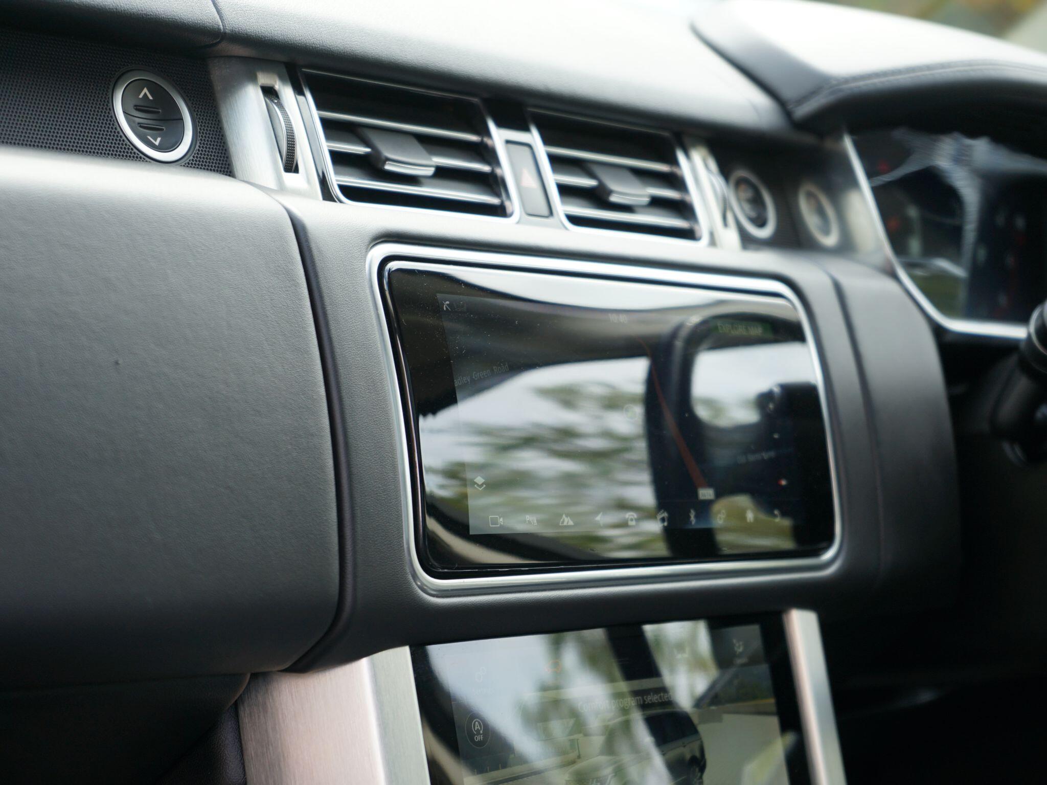 Land Rover Range Rover 3.0 SD V6 Vogue Auto 4WD Euro 6 (s/s) 5dr — photo 17