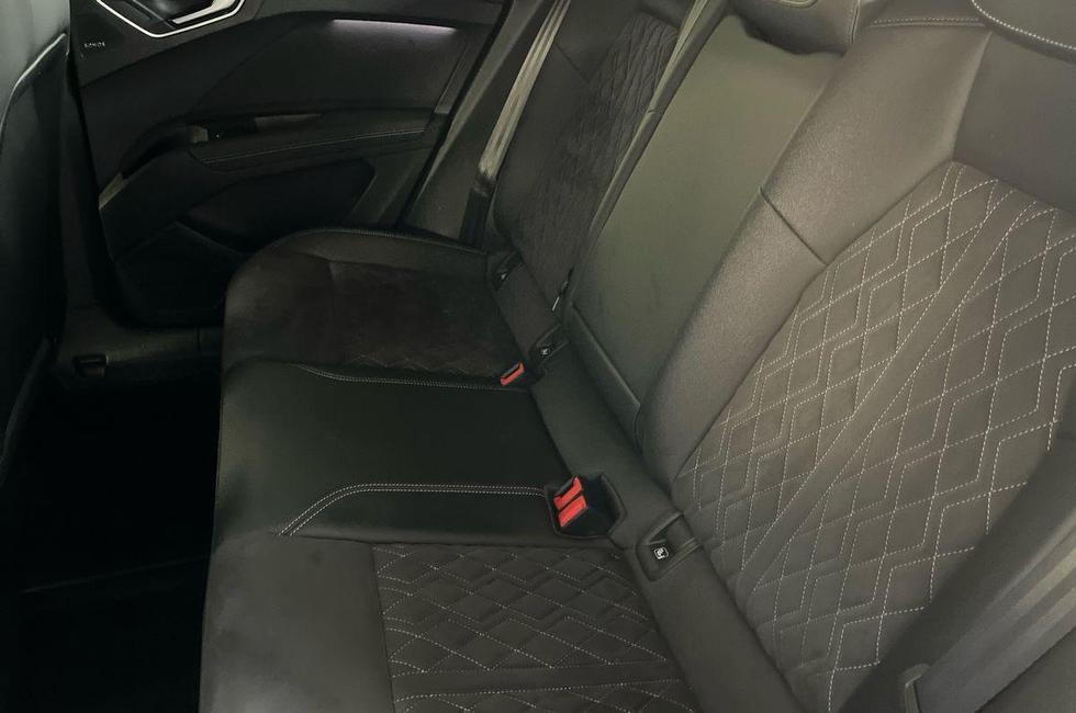 Audi Q4 Photo at-ed38c07f2e34495382b6cfd349c33b4e.jpg