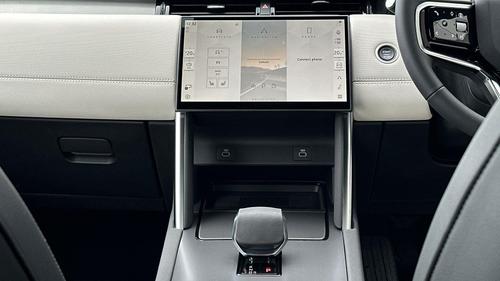 Land Rover Discovery Sport Photo at-ed3ddbf831284617a268e5cbb5673de4.jpg