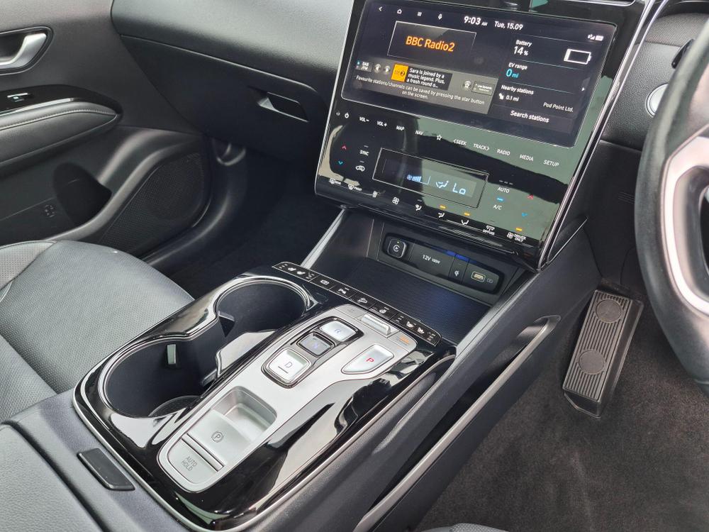 Hyundai TUCSON Photo at-ed49b022b8c84c618483fae39704163e.jpg