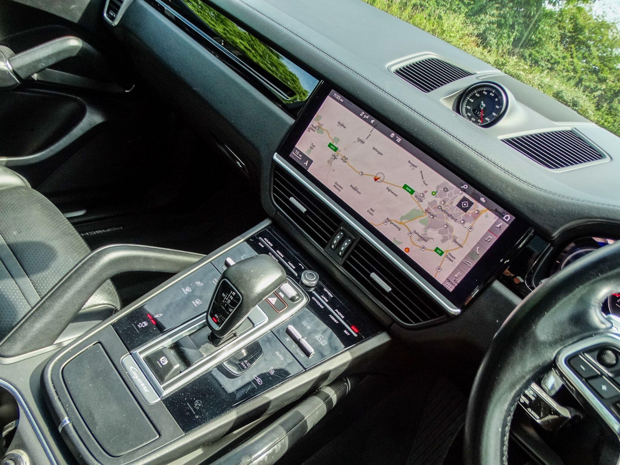 Porsche Cayenne 2.9T V6 S TiptronicS 4WD Euro 6 (s/s) 5dr — photo 6