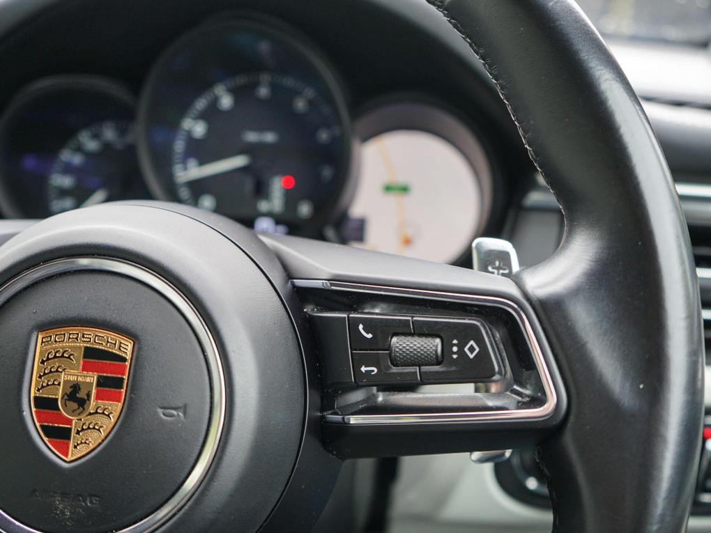 Used Porsche Macan LX72PFK 40