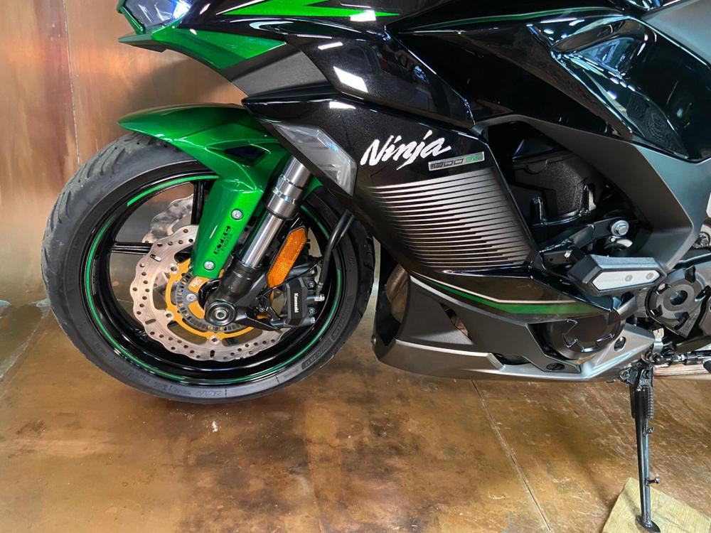 Kawasaki Ninja 1000SX Photo at-eda8fb9e0826479d872ae3e9ee3dc0aa.jpg