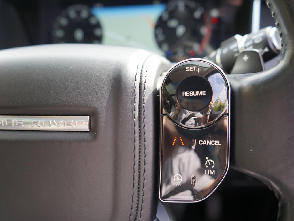 Used Land Rover Range Rover YG68JSZ 36