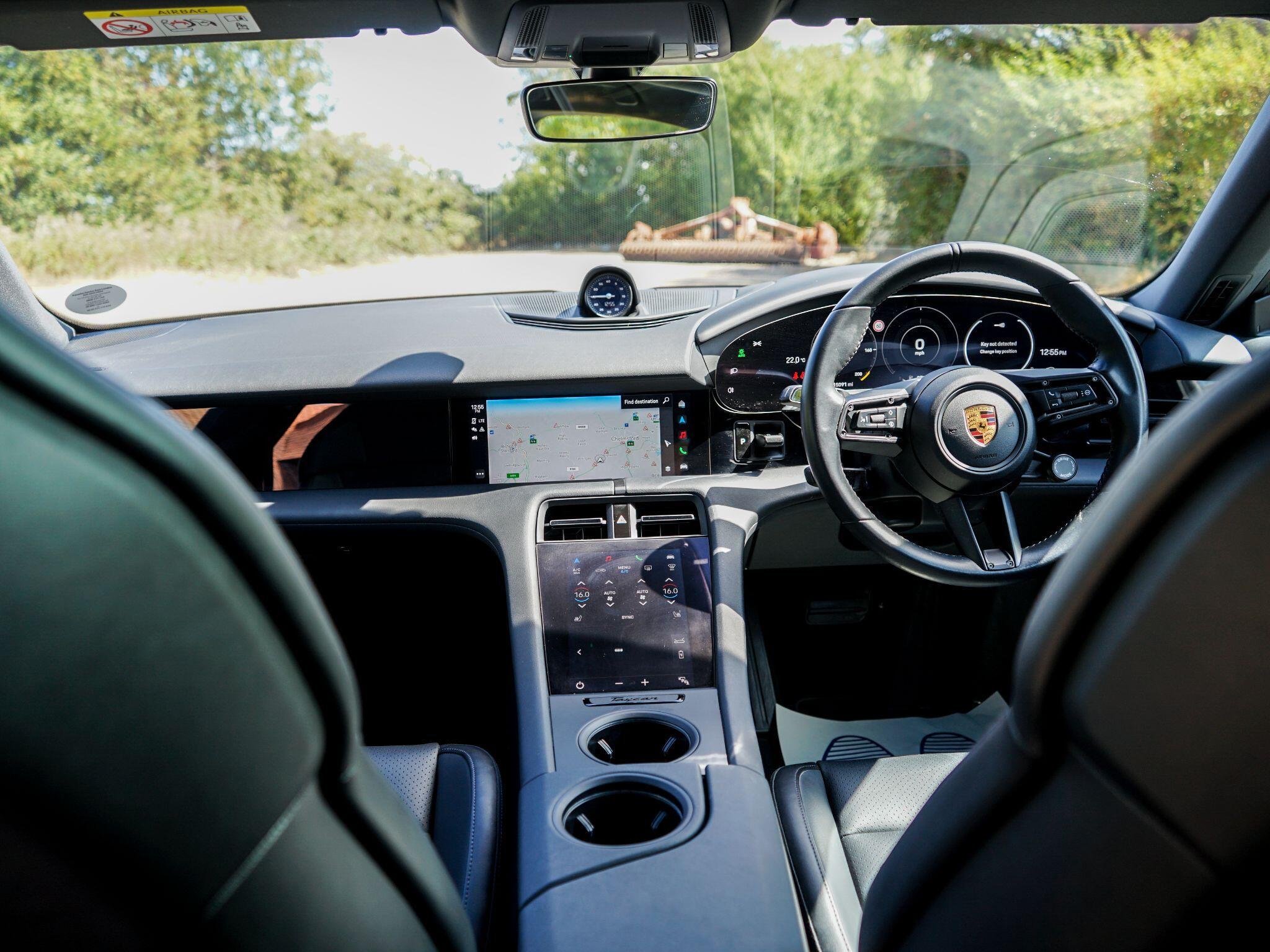 Porsche Taycan Performance 79.2kWh Auto RWD 4dr (11kW Charger) — photo 18