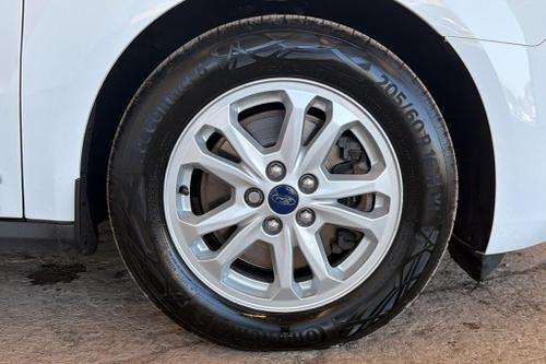 Ford TRANSIT CONNECT Photo at-edf4f68f975a45b49b56fddf4b895c2e.jpg
