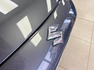 Suzuki Swift Photo 11