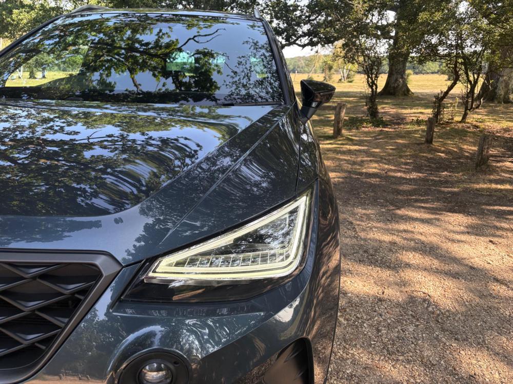 SEAT Arona Photo at-ee0ff2a4c3214e1c9ce84692345ddd1a.jpg