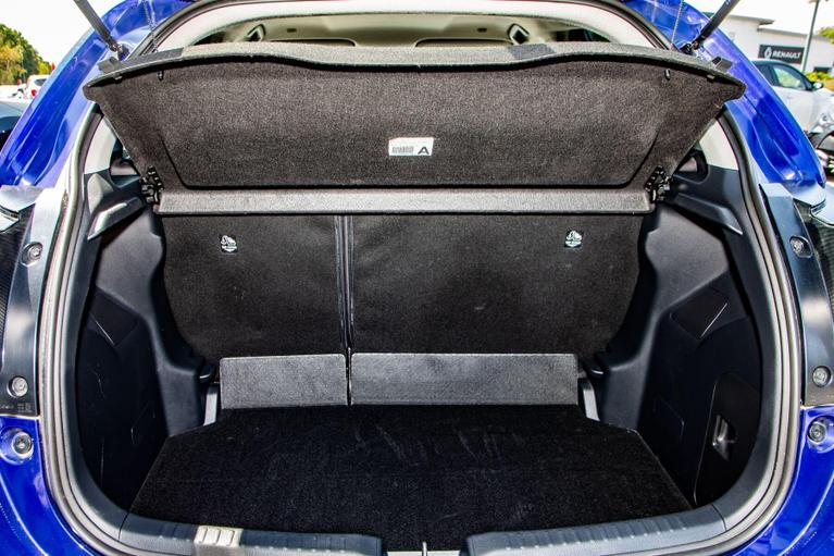 Used Toyota Yaris LM74KOX 10