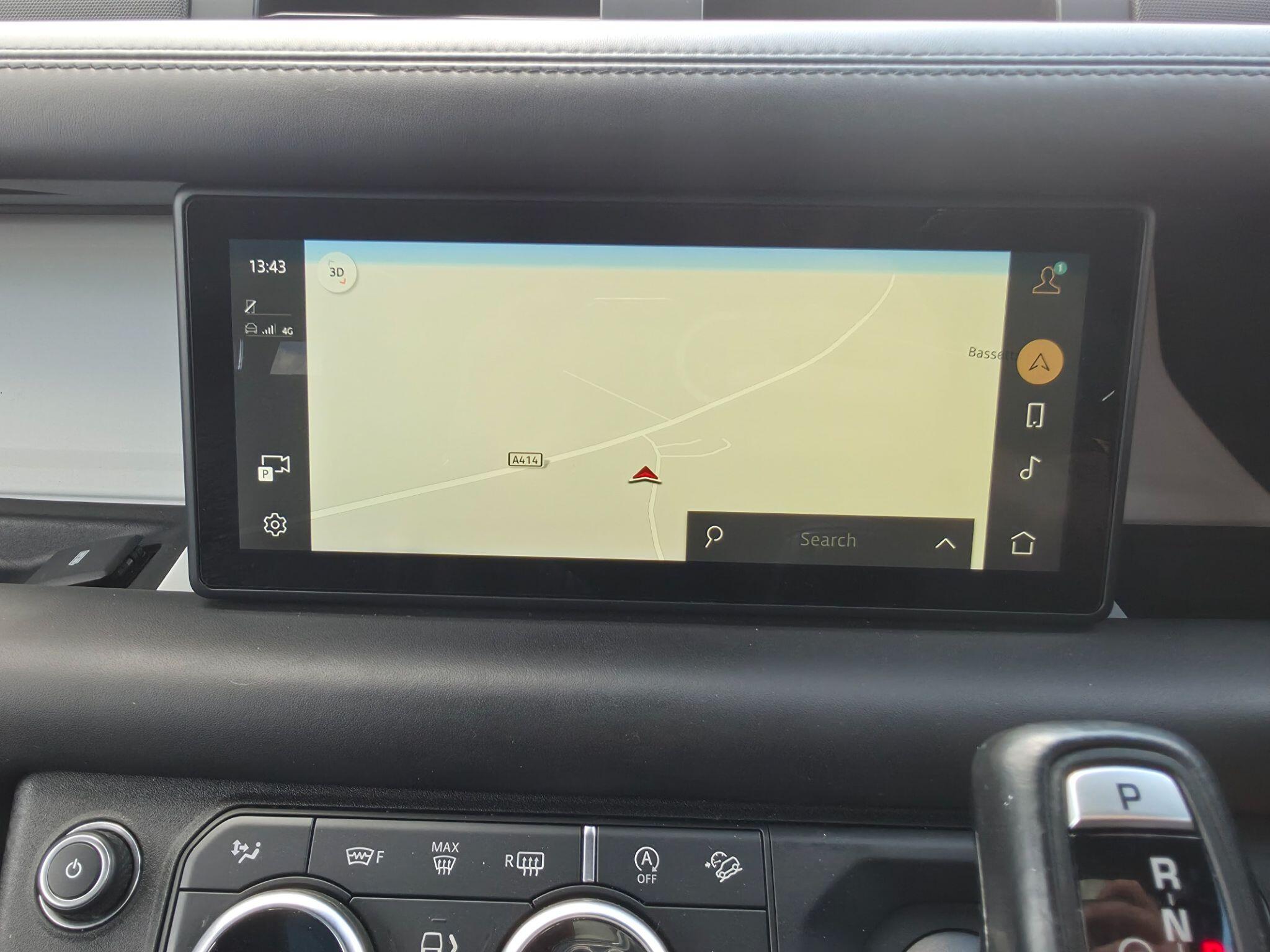 Land Rover Defender 90 2.0 P300 X-Dynamic SE SUV 3dr Petrol Auto 4WD Euro 6 (s/s) (300 ps) — photo 15