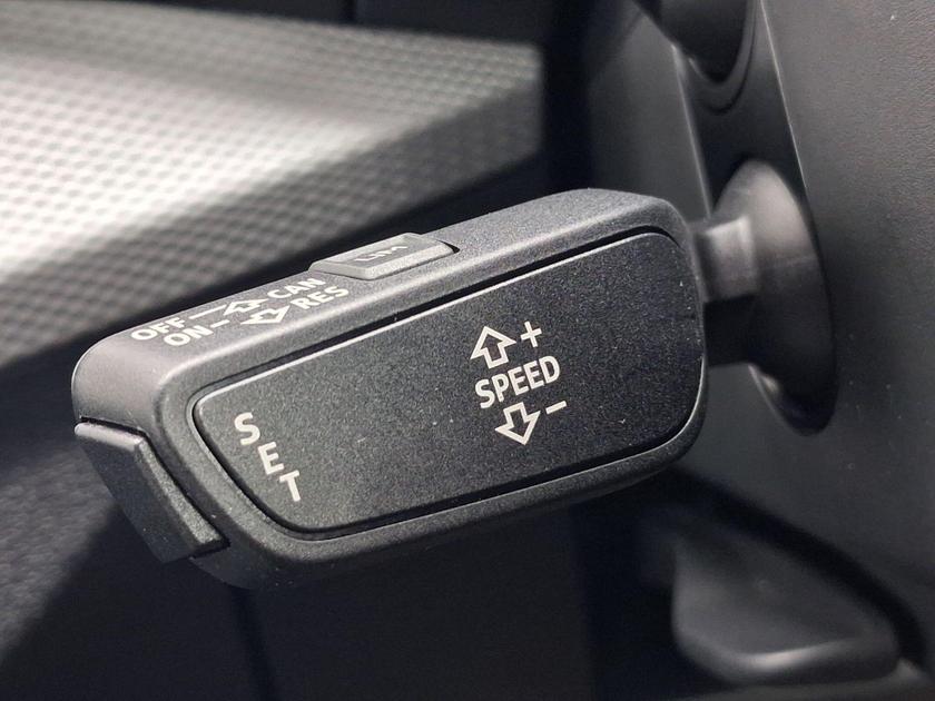Audi Q2 Photo at-ee5401d80b834aa592cf744da0f3b0a5.jpg