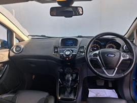 Ford Fiesta Photo 10