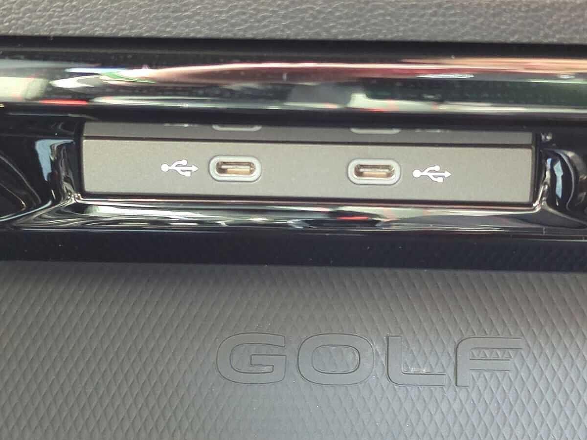 Volkswagen Golf Photo at-ee9fc645f8754943bcb440484833feea.jpg