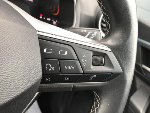 SEAT Arona Photo at-eebde61303bc41fea4d4affad266e2ee.jpg